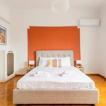 Truehome Athenian Friends And Family Comfort * Athens