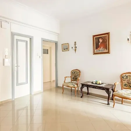 Truehome Athenian Friends And Family Comfort Apartment *