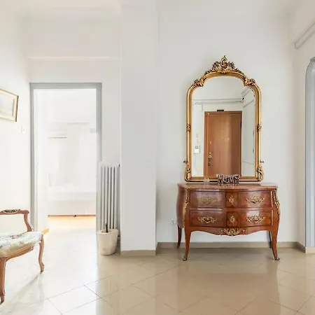 Truehome Athenian Friends And Family Comfort *
